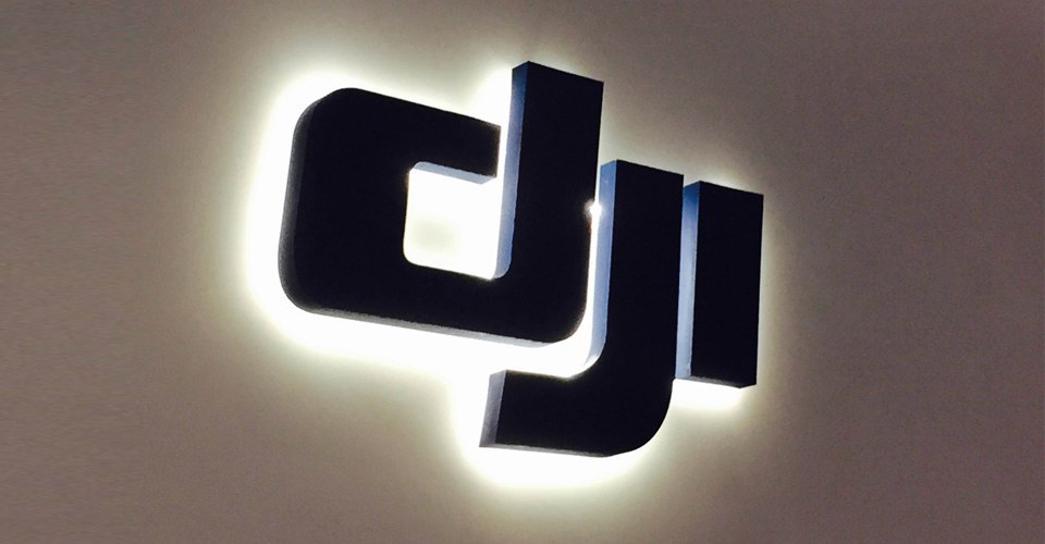 Résultat de recherche d'images pour "DJI Logo"
